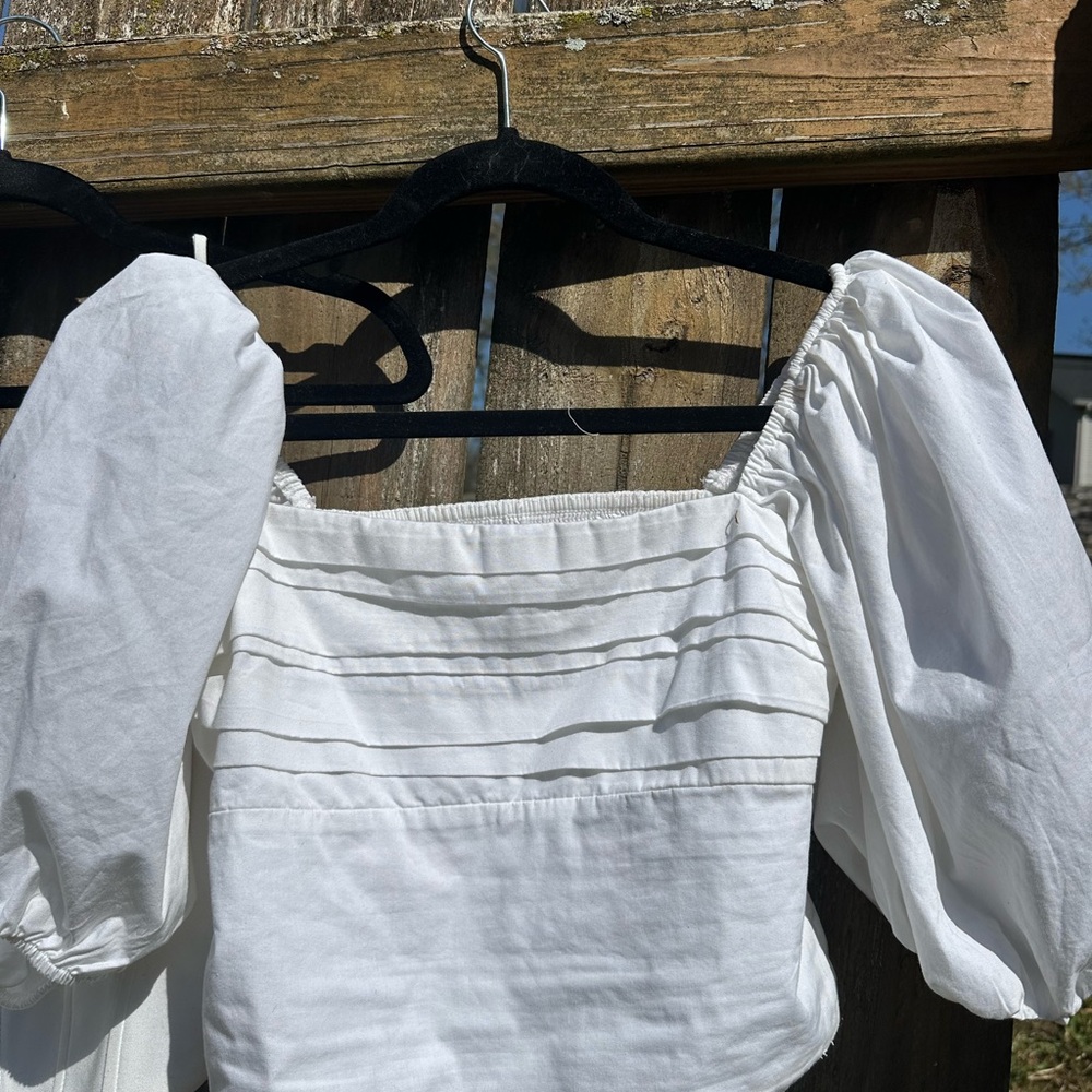 Elegant White Puff Sleeve Top